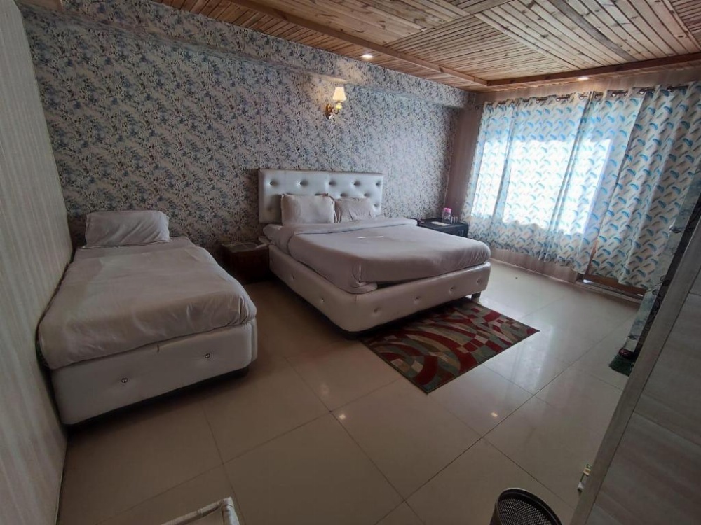 Room image 5